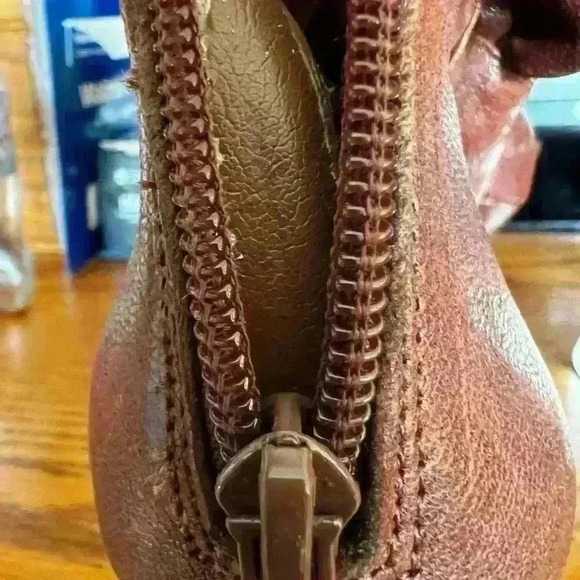 Me Too JuJu Ruffle Top Zip-Back Ankle Booties size 7 1/2 - Picture 15 of 16